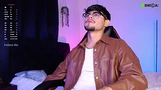 isaac-saenz online show from 10.12.25