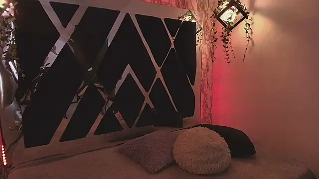 charlotte bluee online show from 09.30.25