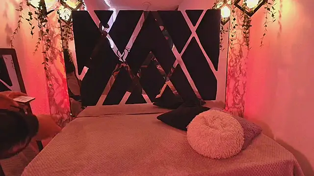 charlotte bluee online show from 10.01.25