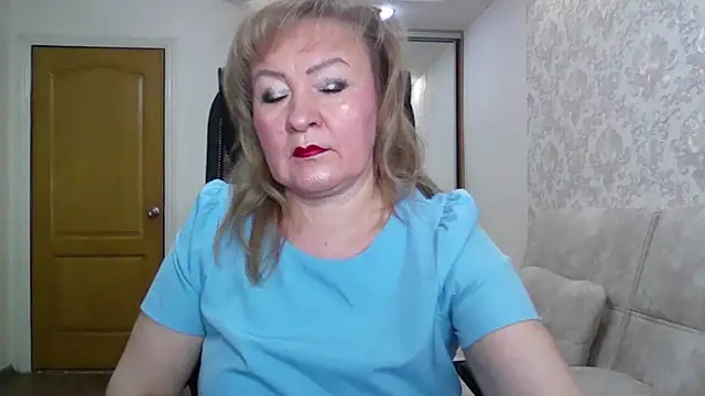 Victoria secrets  online show from 10.08.25