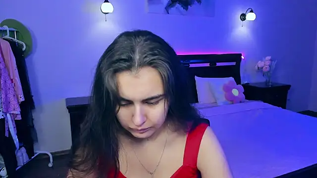 Snapshot of GabriellaMays chatting on 02.14.25 GabriellaMays online show from 02.14.25