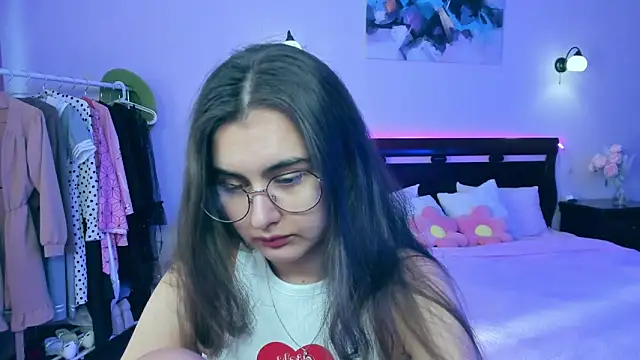 Snapshot of GabriellaMays chatting on 02.19.25 GabriellaMays online show from 02.19.25