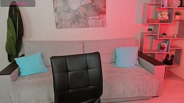 GabriellaMays online show from 02.10.26