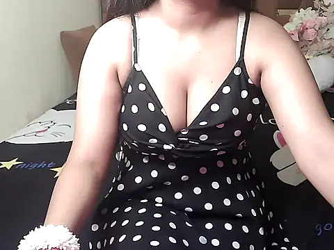 megancatluna online show from 09.18.25