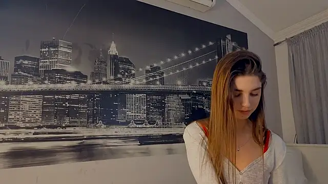 CassieCaprice online show from 03.21.25
