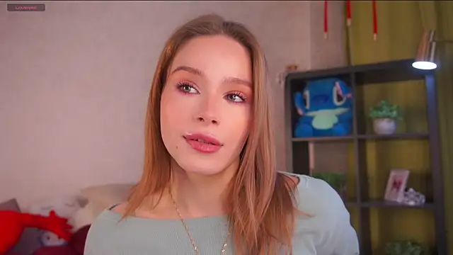 TaiteBayles online show from 04.10.26