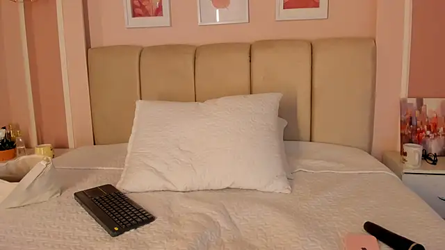 Annie rhoades online show from 04.09.26