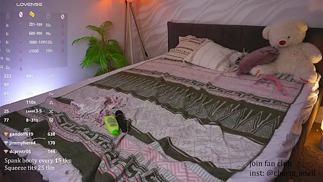 Snapshot of charm_adel chatting on 03.16.25 charm adel online show from 03.16.25