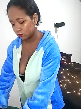 Snapshot of lilithathenea chatting on 02.16.25 lilithathenea online show from 02.16.25