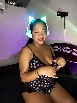 Snapshot of lilithathenea chatting on 02.19.25 lilithathenea online show from 02.19.25