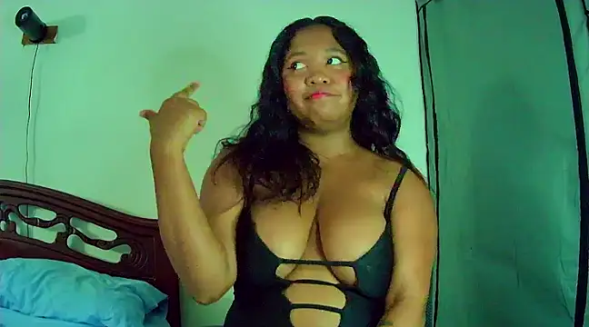 Snapshot of lilithathenea chatting on 03.12.25 lilithathenea online show from 03.12.25