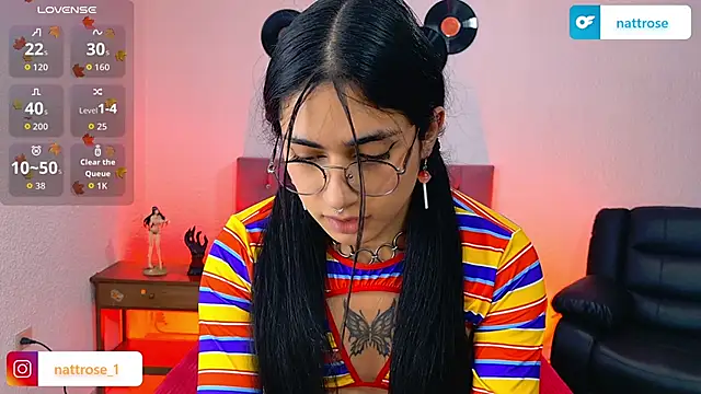 Snapshot of NATTROSE_TAY chatting on 09.18.25 NATTROSE TAY online show from 09.18.25