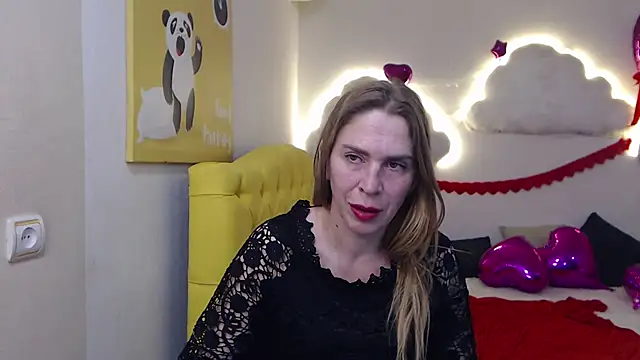 Snapshot of TessaDaybreak chatting on 03.04.25 TessaDaybreak online show from 03.04.25