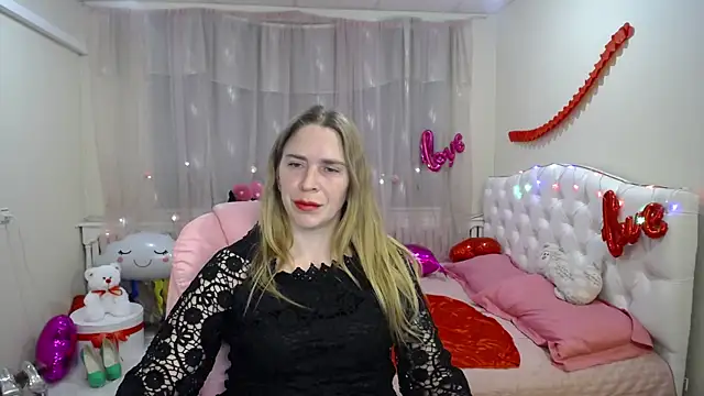 Snapshot of TessaDaybreak chatting on 03.05.25 TessaDaybreak online show from 03.05.25