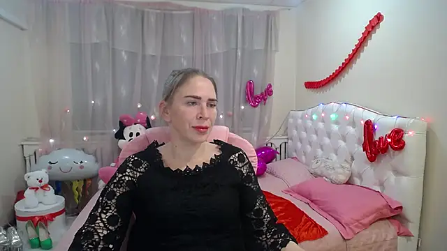 Snapshot of TessaDaybreak chatting on 03.12.25 TessaDaybreak online show from 03.12.25