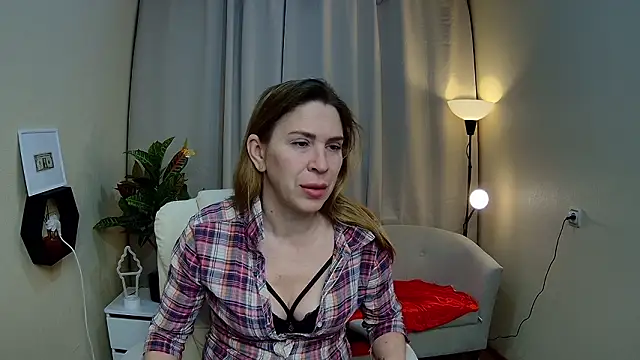 TessaDaybreak online show from 02.22.26