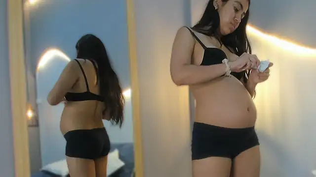 lucelly 15 online show from 12.15.25