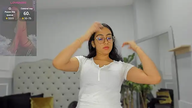 lucelly 15 online show from 02.05.26