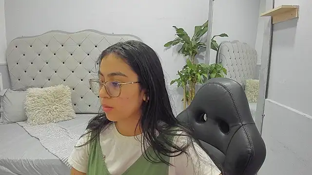 lucelly 15 online show from 02.18.26