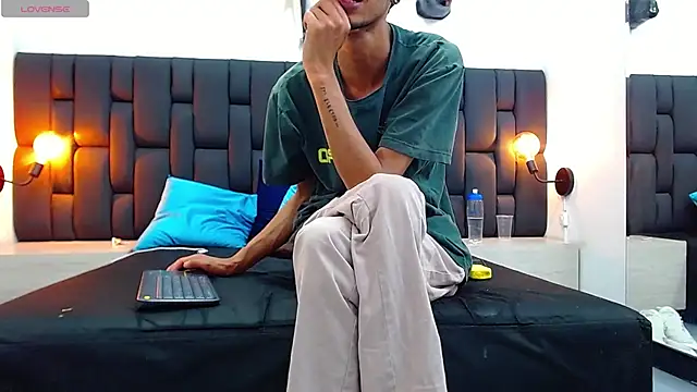 Dangerous dogg online show from 03.13.25