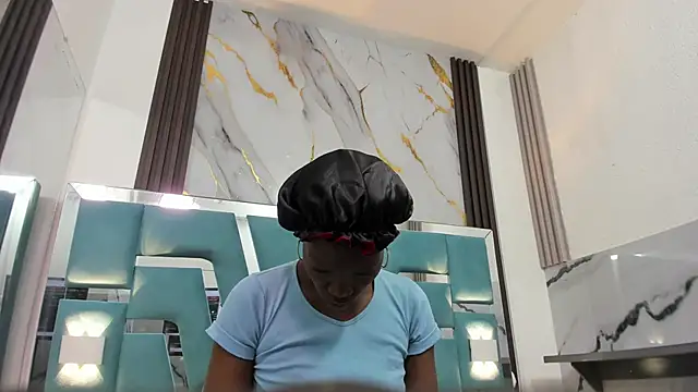 ebony valentina online show from 12.14.25