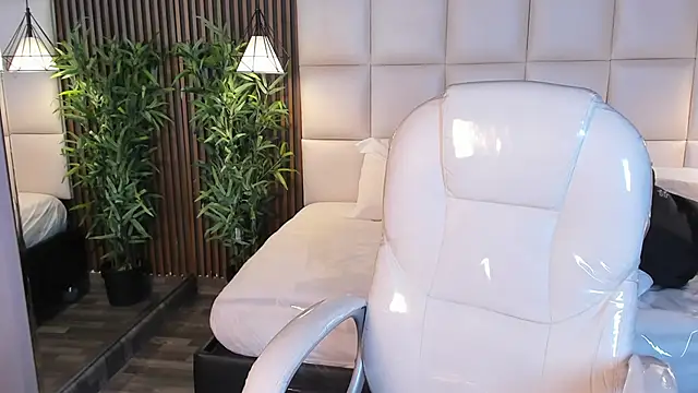 MelanieHillss online show from 03.31.26