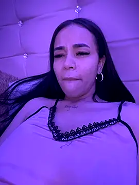 Naatalia online show from 11.12.25