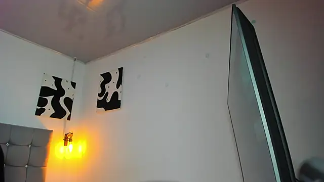 Zyo n Zafira online show from 03.03.25