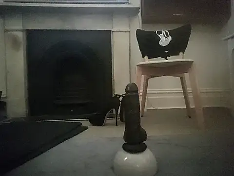 Snapshot of MystiqueRider chatting on 10.18.25 MystiqueRider online show from 10.18.25