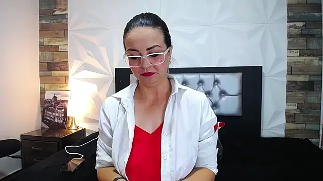 Azaahara  online show from 02.22.25