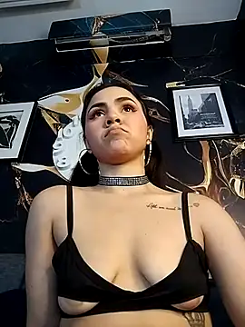 Natty roberts  online show from 02.22.25