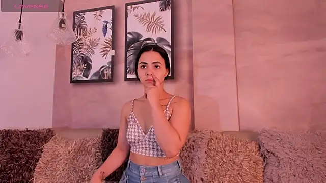 Natty roberts  online show from 02.23.25