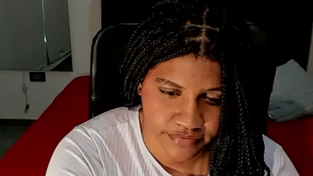 ZahraRose online show from 10.15.25