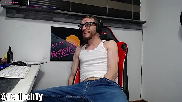 Snapshot of teninchty chatting on 02.22.26 teninchty online show from 02.22.26