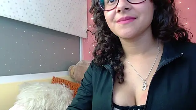 Snapshot of morahaze chatting on 01.04.25 morahaze online show from 01.04.25