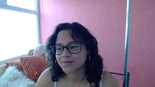 Snapshot of morahaze chatting on 01.10.25 morahaze online show from 01.10.25