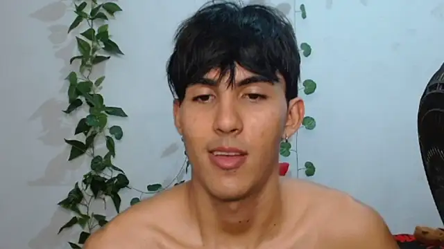 neithanzynxx online show from 02.23.25