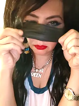 Loly2025 online show from 05.31.26