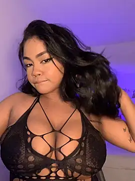 Snapshot of Dahiana_Giil chatting on 11.12.25 Dahiana Giil online show from 11.12.25