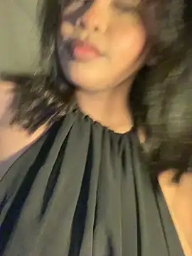 Dahiana Giil online show from 04.25.26