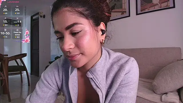 Snapshot of mmycaliope chatting on 05.05.26 mmycaliope online show from 05.05.26