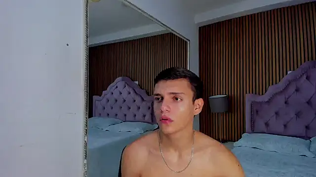 JacobRoberts1 online show from 09.19.25