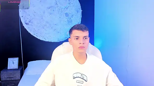 JacobRoberts1 online show from 09.25.25