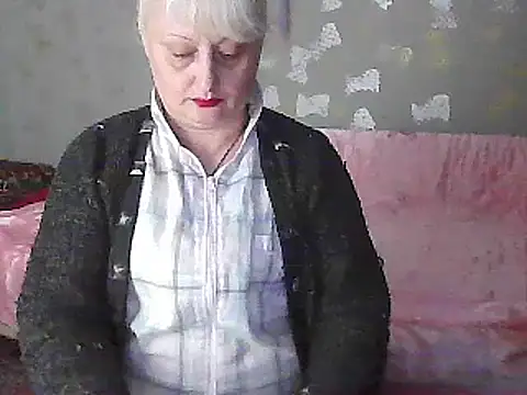 Snapshot of NikolinaBounty chatting on 02.22.25 NikolinaBounty online show from 02.22.25