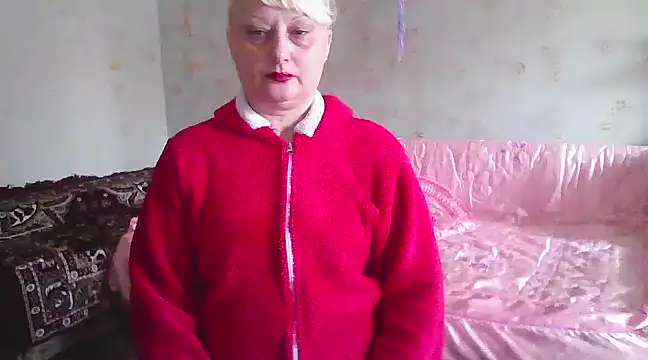 Snapshot of NikolinaBounty chatting on 02.27.25 NikolinaBounty online show from 02.27.25