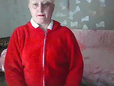 Snapshot of NikolinaBounty chatting on 03.04.25 NikolinaBounty online show from 03.04.25