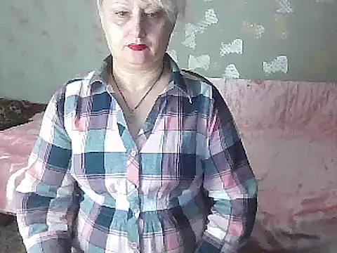 Snapshot of NikolinaBounty chatting on 03.07.25 NikolinaBounty online show from 03.07.25