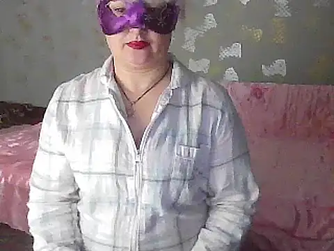 Snapshot of NikolinaBounty chatting on 03.18.25 NikolinaBounty online show from 03.18.25