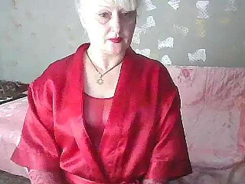 Snapshot of NikolinaBounty chatting on 03.19.25 NikolinaBounty online show from 03.19.25
