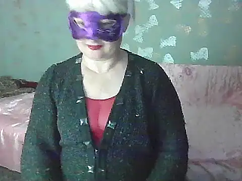 Snapshot of NikolinaBounty chatting on 03.20.25 NikolinaBounty online show from 03.20.25